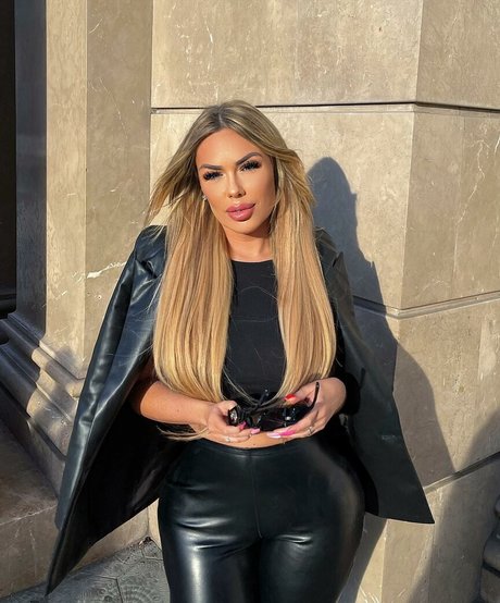 Lisa Amber sexy onlyfans