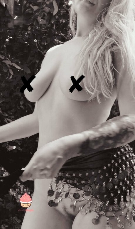 thewickedmuffin onlyfans naked leaks