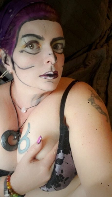 quinzel420 onlyfans nude leak