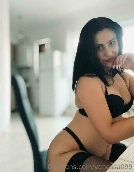 vanessa099 only fans nudes