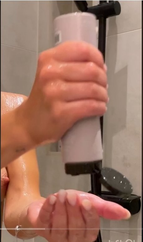 Mikaela Yngwe onlyfans keak