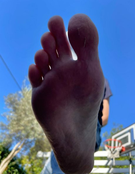 fridayfancyfeet onlyfans nudes porn