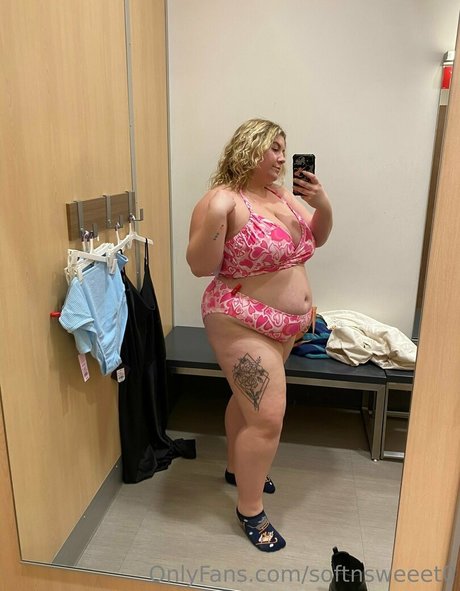 softnsweeet0 onlyfans nude porn