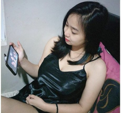 MonicaJeyincaNatasya only fans content