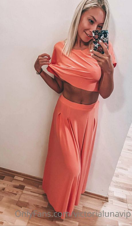 victorialunavip onlyfans fuck