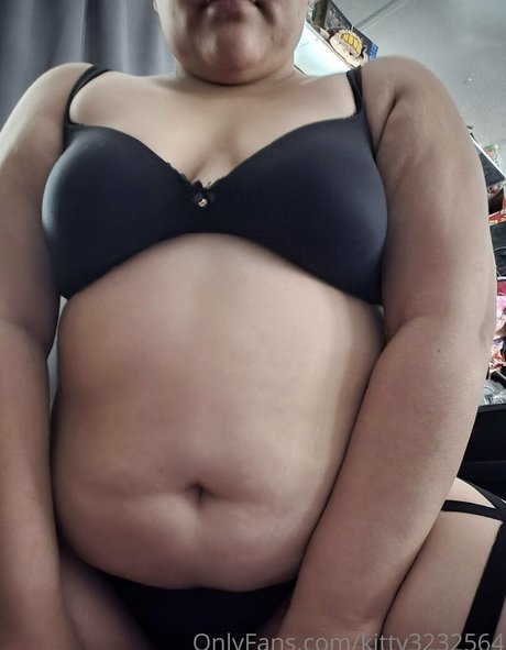 kitty3232564 onlyfans naked leak