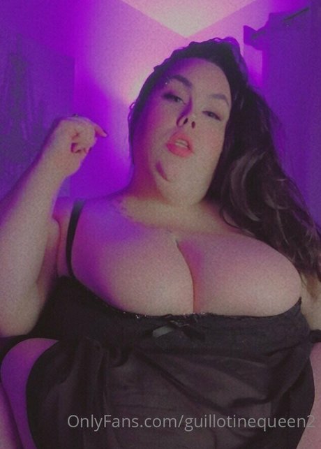 guillotinequeen2 onlyfans leak free