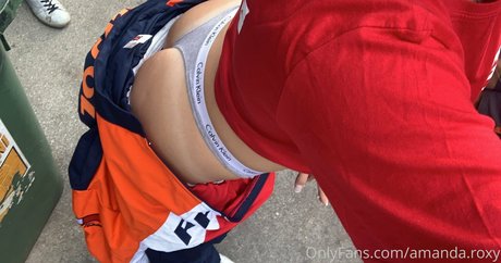 lararoxyrox onlyfans leaks