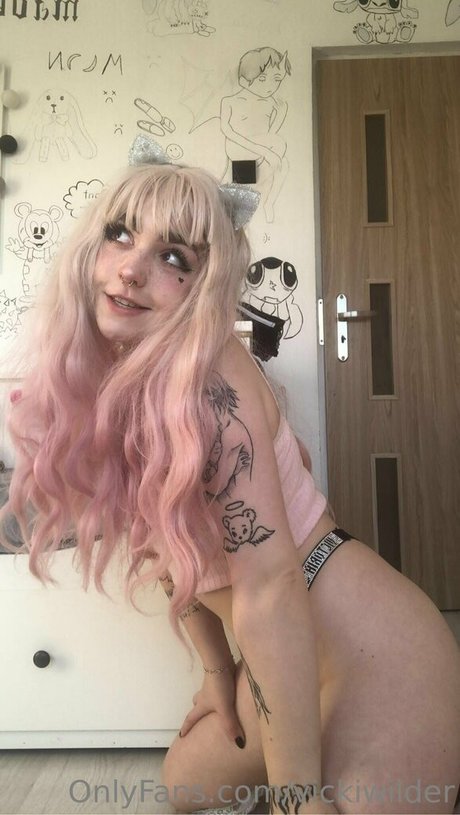 Vickiwilder onlyfans xxx