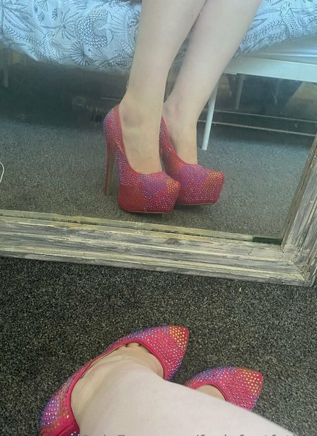 foxiefeetfetish onlyfans sexy