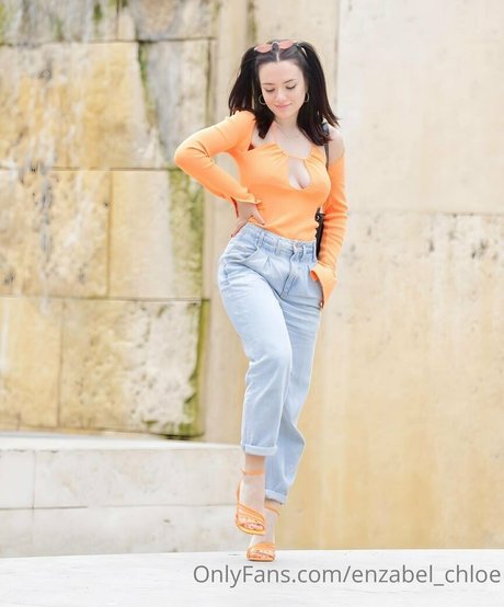 enzabel chloe onlyfans star