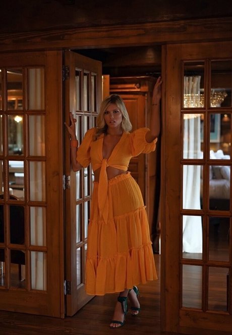 ashleysouthernbelle onlyfans boobs