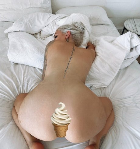 Emily Paul onlyfans leak naked