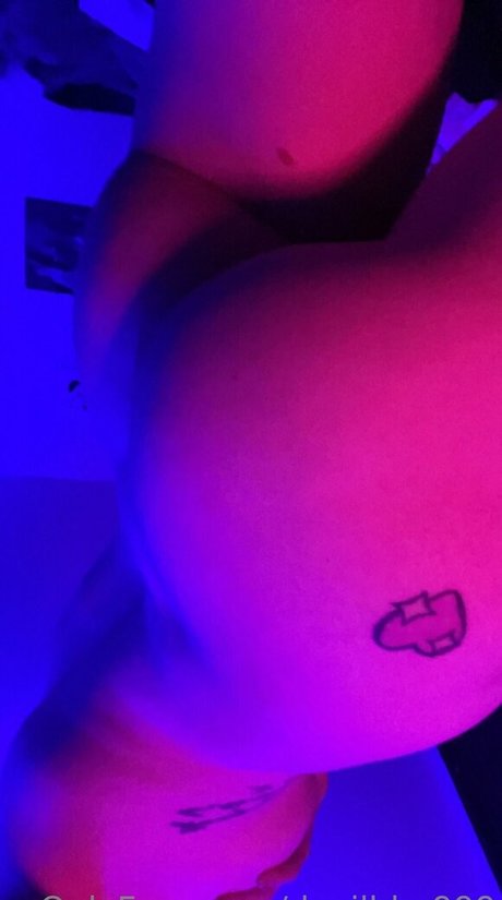 devilbby999 onlyfans model photo