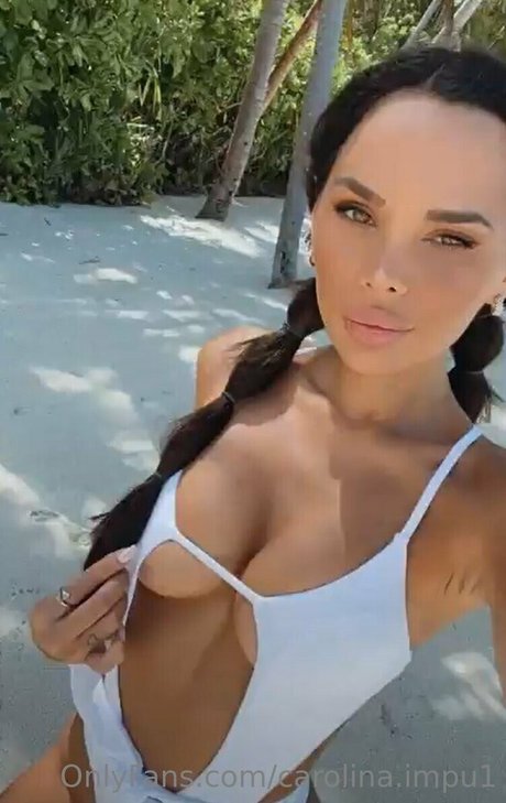 carolina impu1 onlyfans topless