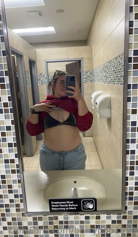 berryboo1999 onlyfans leaked