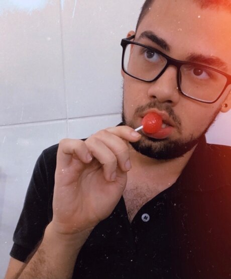 Kaique Lima strip onlyfans