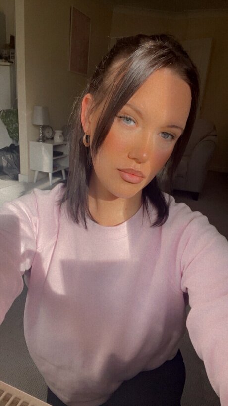 Louisa onlyfans strip tease