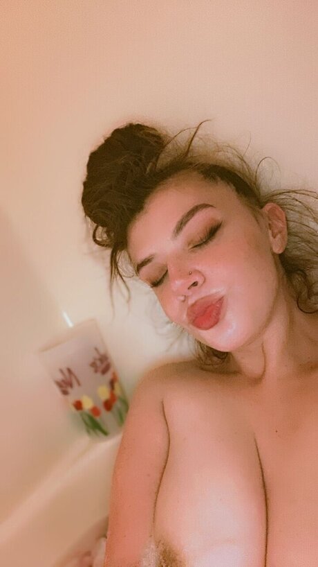 MIXBUNNY1999 onlyfans leaj