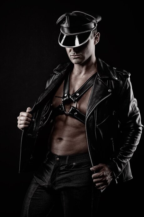 Joel Dixon porn onlyfans