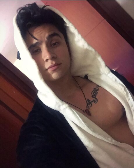 Esteban Moreno ass onlyfans