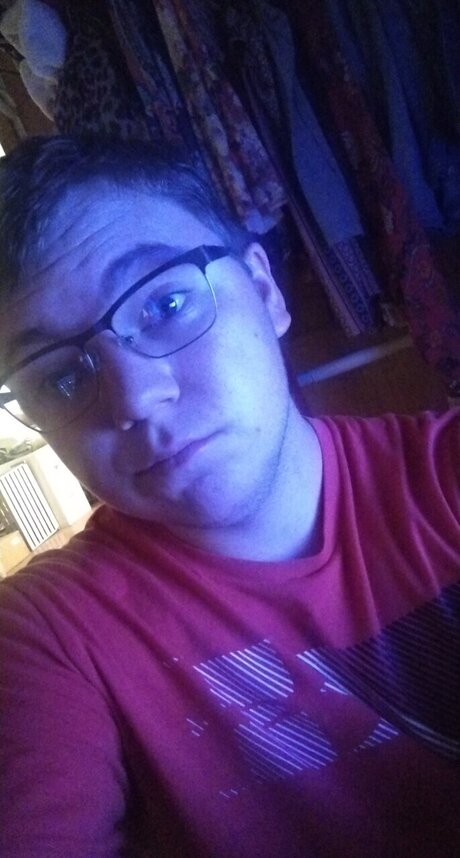 W3M1SSTH0S3 onlyfans free content