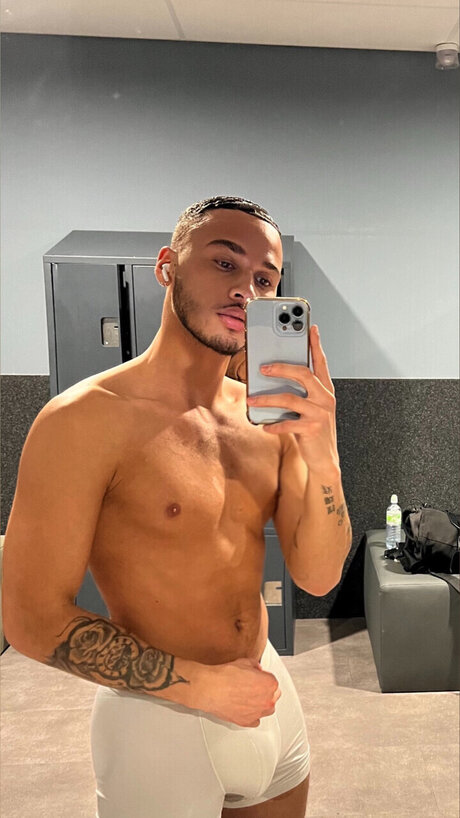 Farleyangelo nude leak onlyfans
