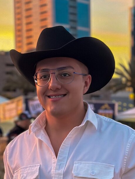 Hector Campos onlyfans nudes leak