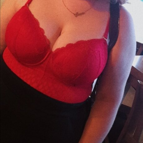 gMAYk onlyfans explicit content