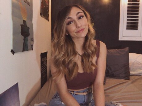 allyras05 onlyfans naked leaked