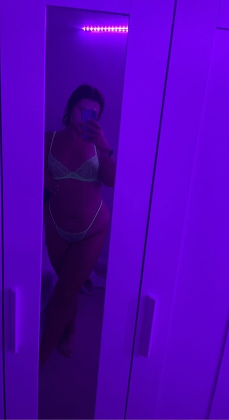 Emily Rich onlyfans leakes