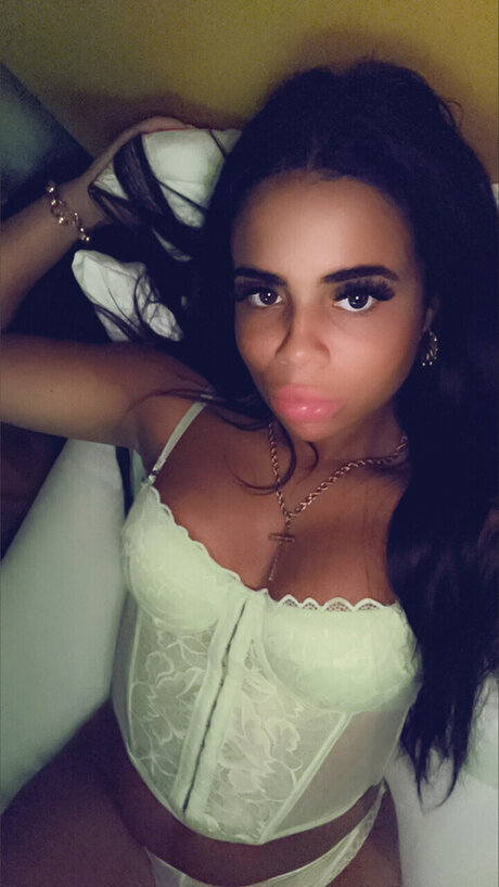 Valentina x naked only fans