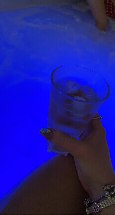 trixiegarcia onlyfans model photos