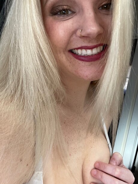 DirtyVee onlyfans leak nude