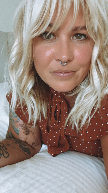 Shedeville naked onlyfans