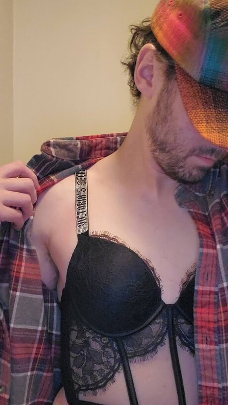 Greggy the Sissy onlyfans striptease