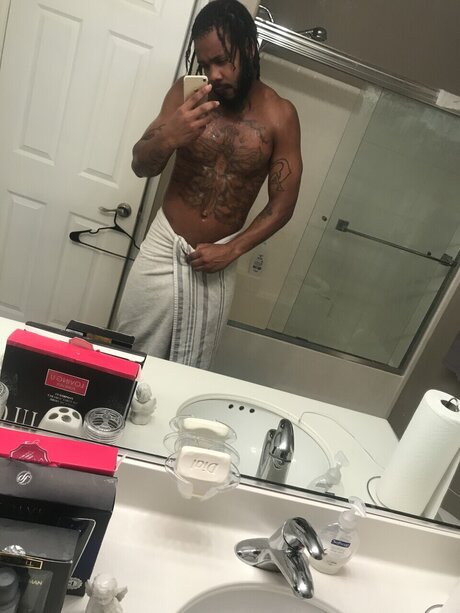 Donkey dicc nude onlyfans pics