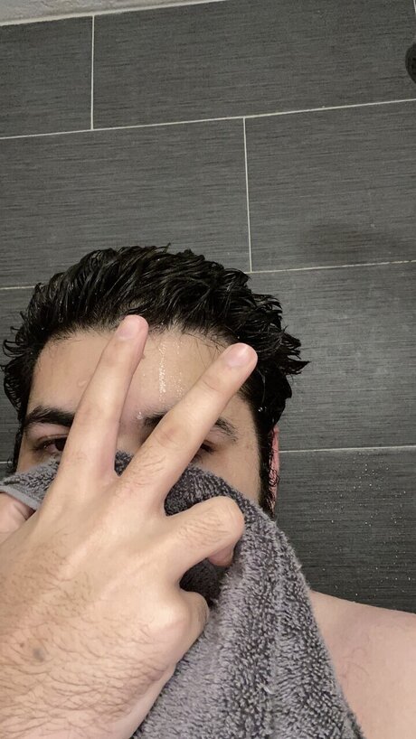 javii_ onlyfans free content