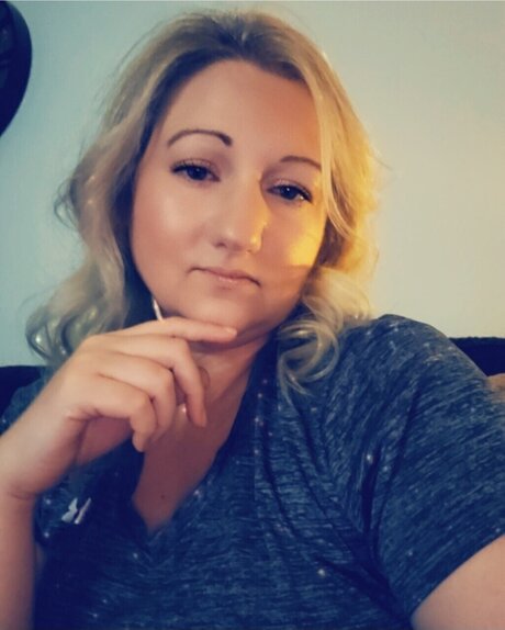 Lizzy Stephenz naked onlyfans