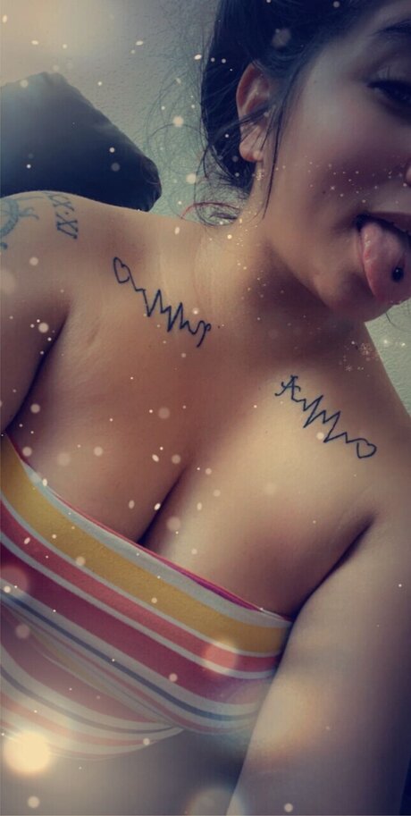 Regina topless onlyfans