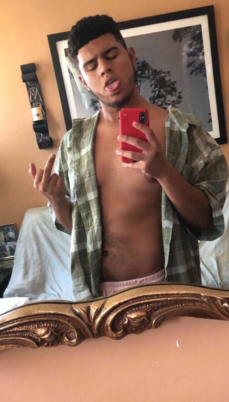 theelandlordsson leak only fans