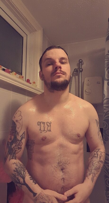 AJ Carr onlyfans photos