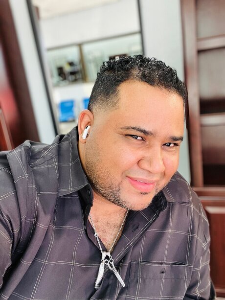 Juan Ramirez leaked onlyfans content