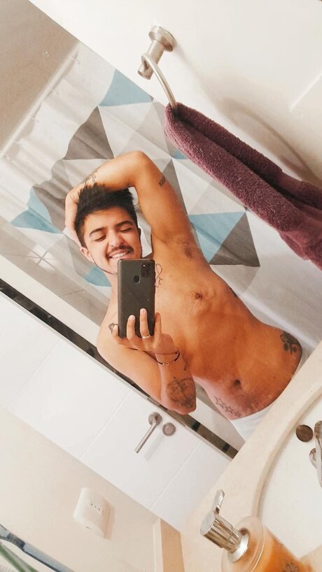 Jos Tom s Mu oz nude onlyfans leak