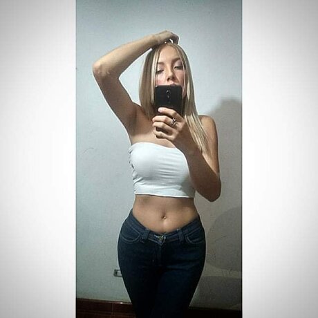 Emily Herrera onlyfans leaked