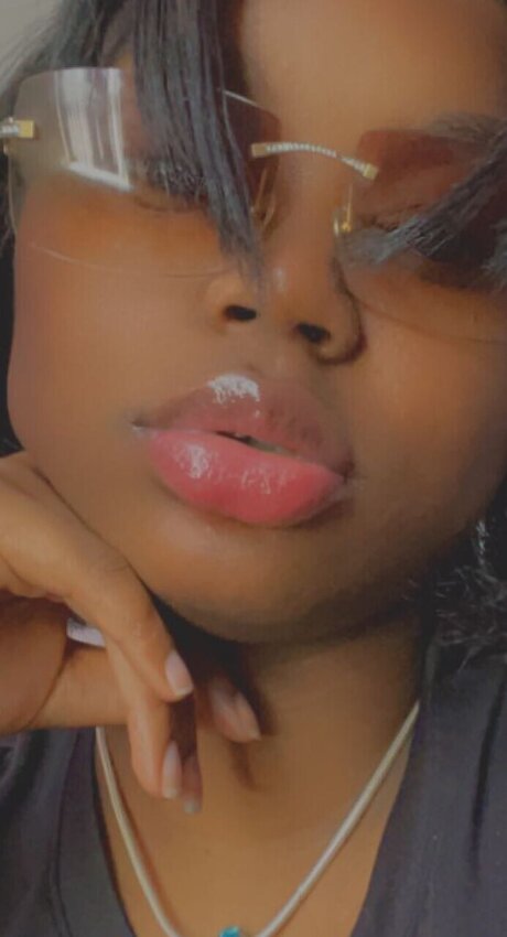 Naomi_ onlyfans free