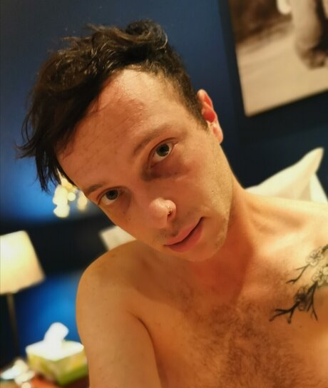 Nick Ryce nude onlyfans