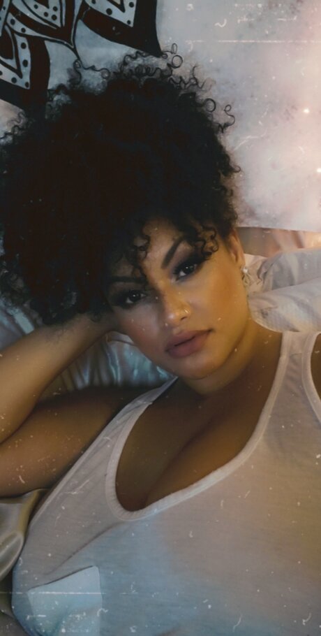 Thicc Honey B onlyfans leaked