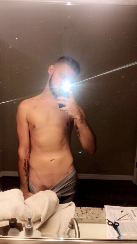 Guy Thomas onlyfans nude content