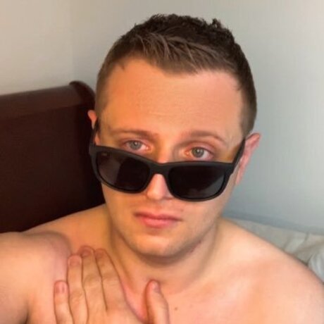 Derek Pierce naked on onlyfans